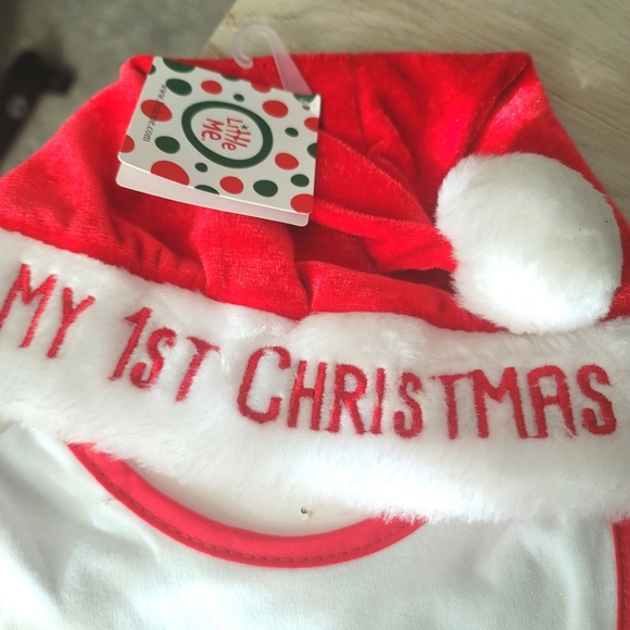 NWT Little Me Hat & Bib Set "My 1st Christmas" Unisex Baby Size 0-12 M - Picture 3 of 4